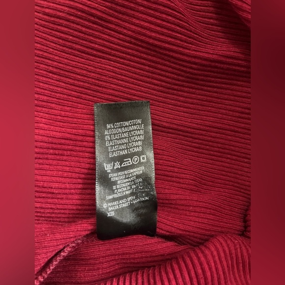 Marks & Spencer women’s 14 retro turtleneck - deep red, cotton elastane - Picture 3 of 10